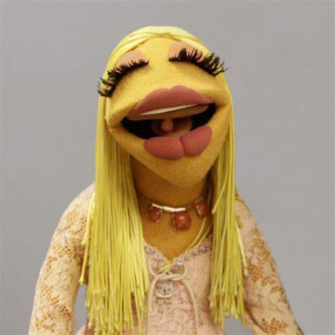 female muppets characters